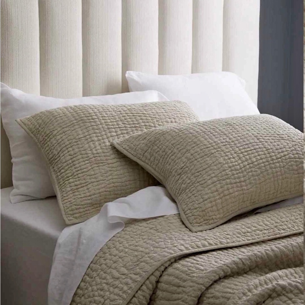 New Quince European Linen Stitch Quilt Set – King/Cal King – Natural